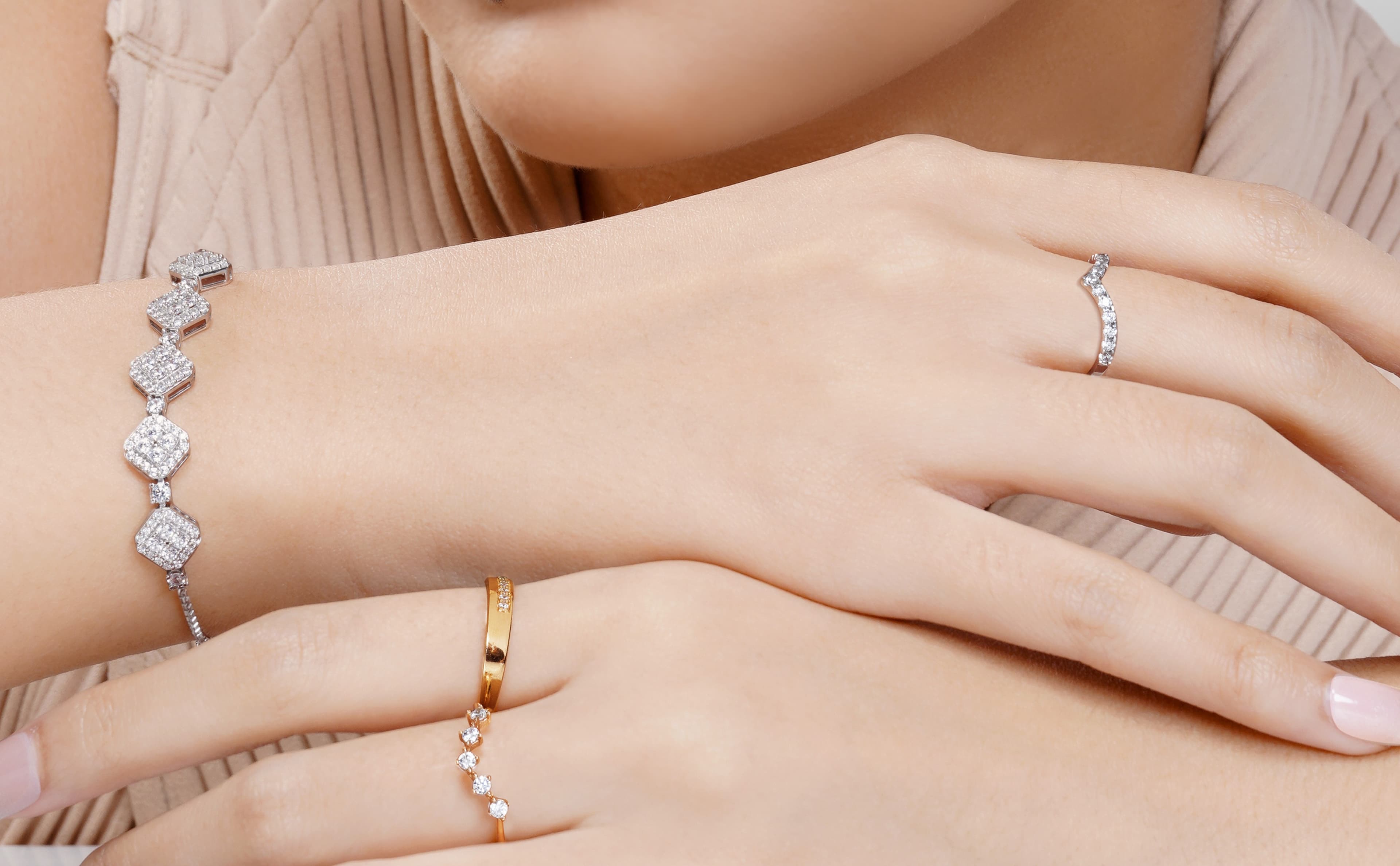 Ini Cara Mengukur Jari Pasangan untuk Memilih Cincin Wanita yang Sesuai